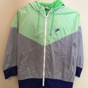 Nike windbreaker